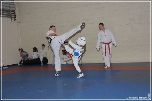 Taekwondo_12_01_27_47-BorderedNew